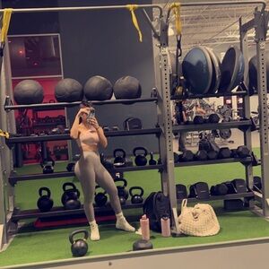 Alphalete Gray Leggings